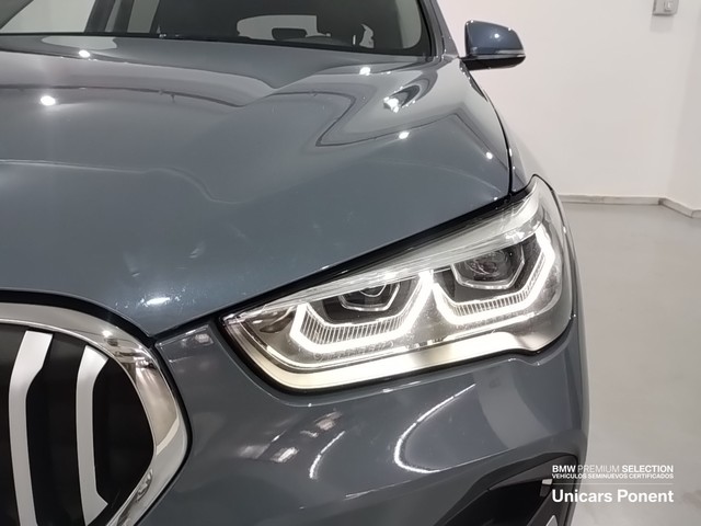 BMW X1 sDrive18d color Gris. Año 2019. 110KW(150CV). Diésel. En concesionario Unicars Ponent de Lleida