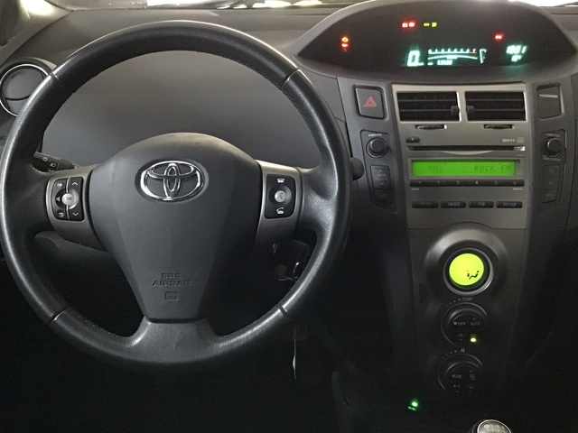 Toyota Yaris 1.3 VVT-i TS 74 kW (101 CV)