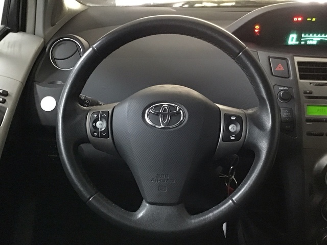 Toyota Yaris 1.3 VVT-i TS 74 kW (101 CV)