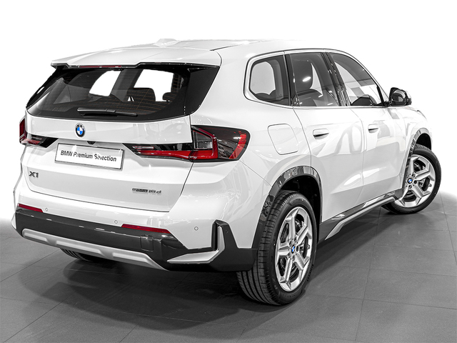 BMW X1 sDrive18d color Blanco. Año 2024. 110KW(150CV). Diésel. En concesionario Caetano Cuzco, Salvatierra de Madrid