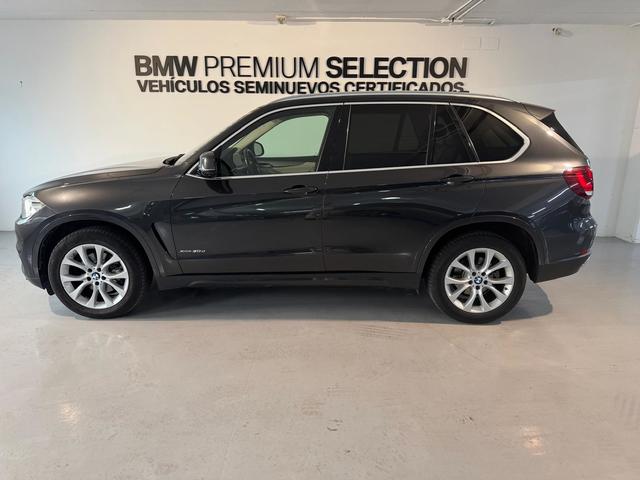 BMW X5 xDrive30d color Gris. Año 2018. 190KW(258CV). Diésel. En concesionario Lurauto Gipuzkoa de Guipuzcoa