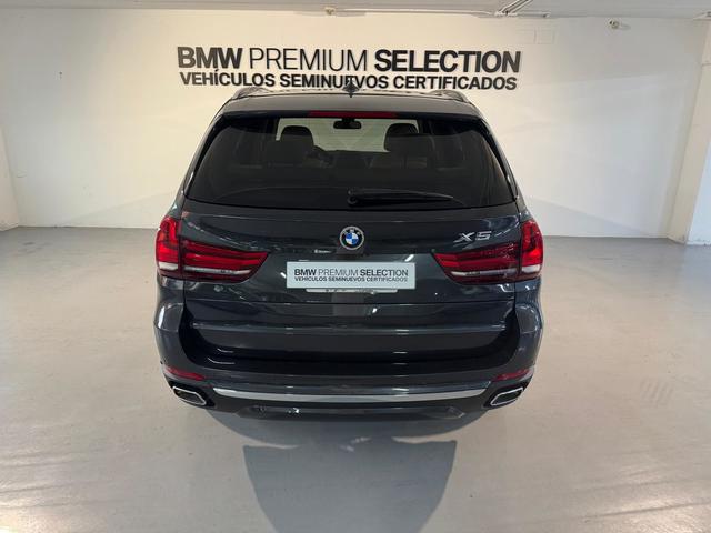 BMW X5 xDrive30d color Gris. Año 2018. 190KW(258CV). Diésel. En concesionario Lurauto Gipuzkoa de Guipuzcoa