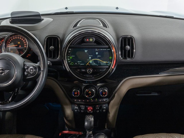 fotoG 21 del MINI MINI Countryman Cooper S ALL4 141 kW (192 CV) 192cv Gasolina del 2016 en Girona