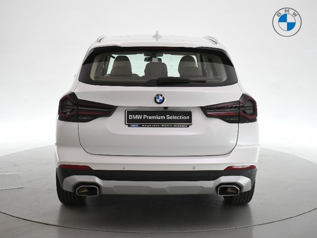 BMW X3 xDrive20d color Blanco. Año 2022. 140KW(190CV). Diésel. En concesionario BYmyCAR Madrid - Alcalá de Madrid