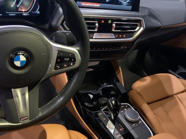 BMW X4 xDrive20d color Gris. Año 2023. 140KW(190CV). Diésel. En concesionario Celtamotor Vigo de Pontevedra