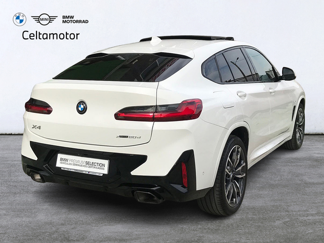 BMW X4 xDrive20d color Blanco. Año 2023. 140KW(190CV). Diésel. En concesionario Celtamotor Vigo  de Pontevedra