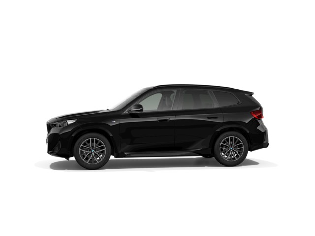 BMW X1 sDrive18d color Negro. Año 2024. 110KW(150CV). Diésel. En concesionario Celtamotor Vigo  de Pontevedra