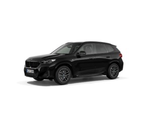 Fotos de BMW X1 sDrive18d color Negro. Año 2024. 110KW(150CV). Diésel. En concesionario Celtamotor Vigo  de Pontevedra