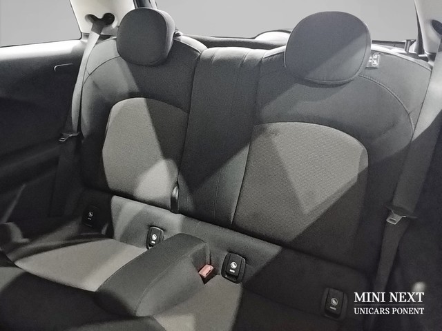 fotoG 8 del MINI MINI 3 Puertas Cooper 100 kW (136 CV) 136cv Gasolina del 2016 en Lleida