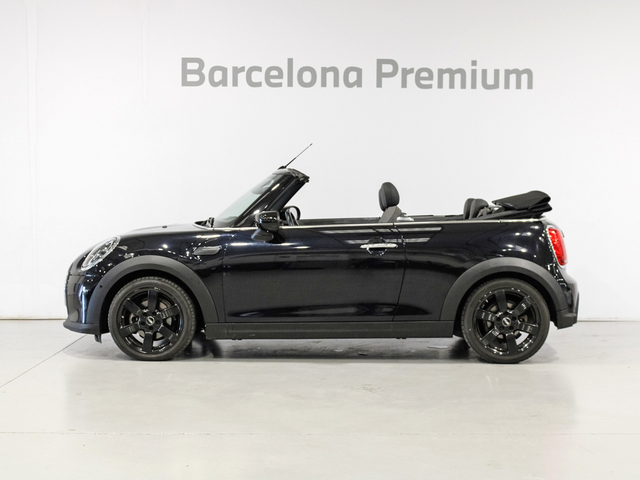 fotoG 16 del MINI MINI Cabrio Cooper 100 kW (136 CV) 136cv Gasolina del 2024 en Barcelona