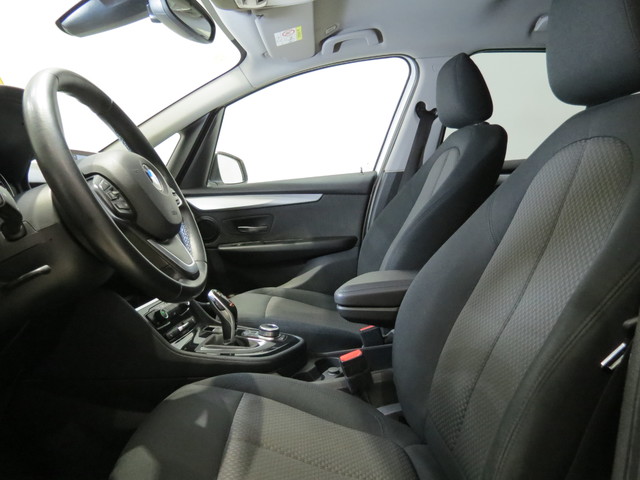 BMW Serie 2 218d Gran Tourer color Blanco. Año 2019. 110KW(150CV). Diésel. En concesionario ALZIRA Automoviles Fersan, S.A. de Valencia