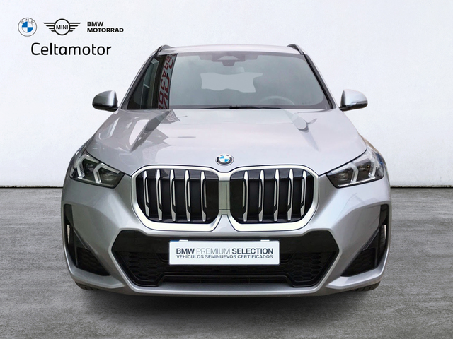 BMW X1 sDrive18d color Gris Plata. Año 2024. 110KW(150CV). Diésel. En concesionario Celtamotor Vigo  de Pontevedra