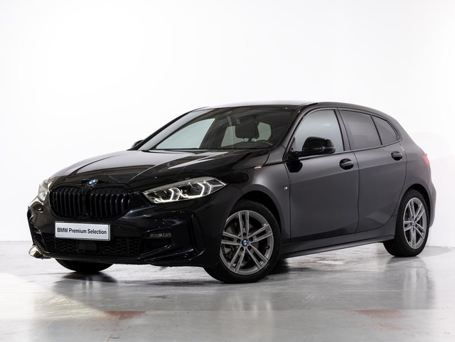 BMW Serie 1 118d color Negro. Año 2024. 110KW(150CV). Diésel. En concesionario Oliva Motor Girona de Girona