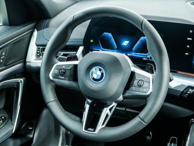 BMW X1 xDrive30e color Blanco. Año 2024. 240KW(326CV). Híbrido Electro/Gasolina. En concesionario Oliva Motor Tarragona de Tarragona