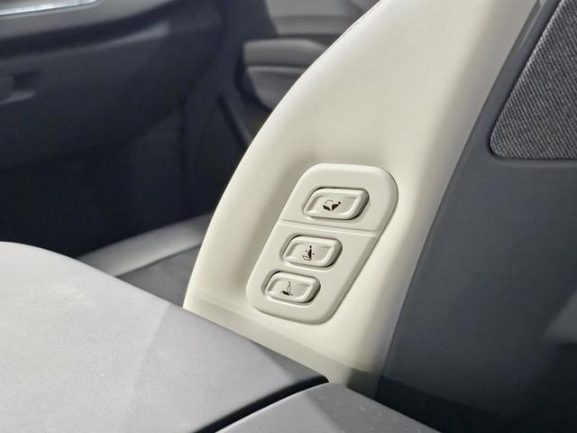 Foto 17 Kia EV9 GT-Line 99,8kWh AWD 283 kW (384 CV)