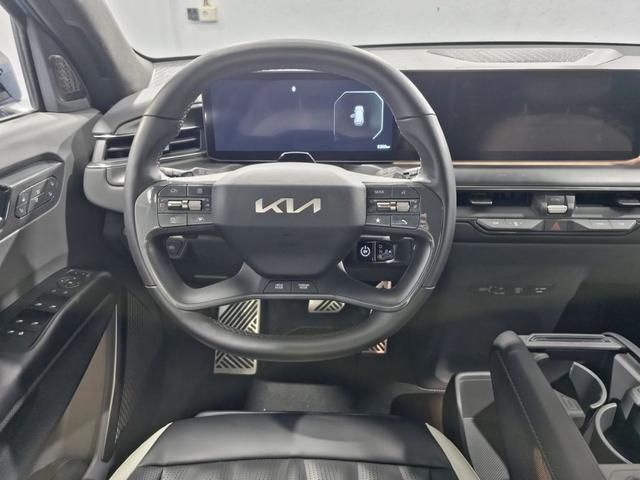 Foto 19 Kia EV9 GT-Line 99,8kWh AWD 283 kW (384 CV)