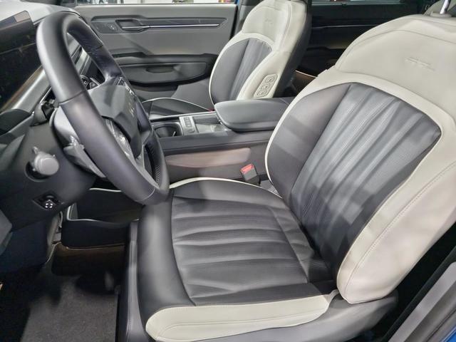 Foto 33 Kia EV9 GT-Line 99,8kWh AWD 283 kW (384 CV)