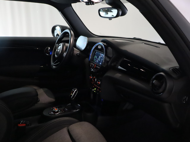 fotoG 7 del MINI MINI 3 Puertas Cooper SE 135 kW (184 CV) 184cv Eléctrico del 2020 en Barcelona