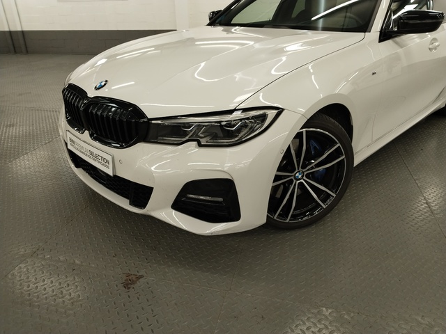 BMW Serie 3 330d Touring color Blanco. Año 2020. 210KW(286CV). Diésel. En concesionario Autoberón de La Rioja