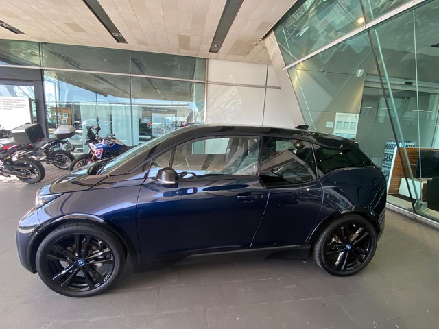 BMW i3 S 120Ah color Azul. Año 2022. 135KW(184CV). Eléctrico. En concesionario BYmyCAR Madrid - Alcalá de Madrid