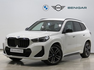 Fotos de BMW X1 xDrive20d color Blanco. Año 2023. 120KW(163CV). Diésel. En concesionario GANDIA Automoviles Fersan, S.A. de Valencia