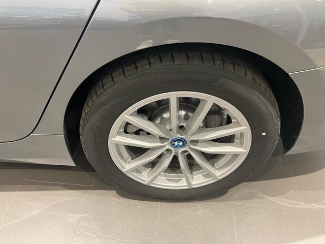 fotoG 12 del BMW Serie 3 320e 150 kW (204 CV) 204cv Híbrido Electro/Gasolina del 2024 en Almería