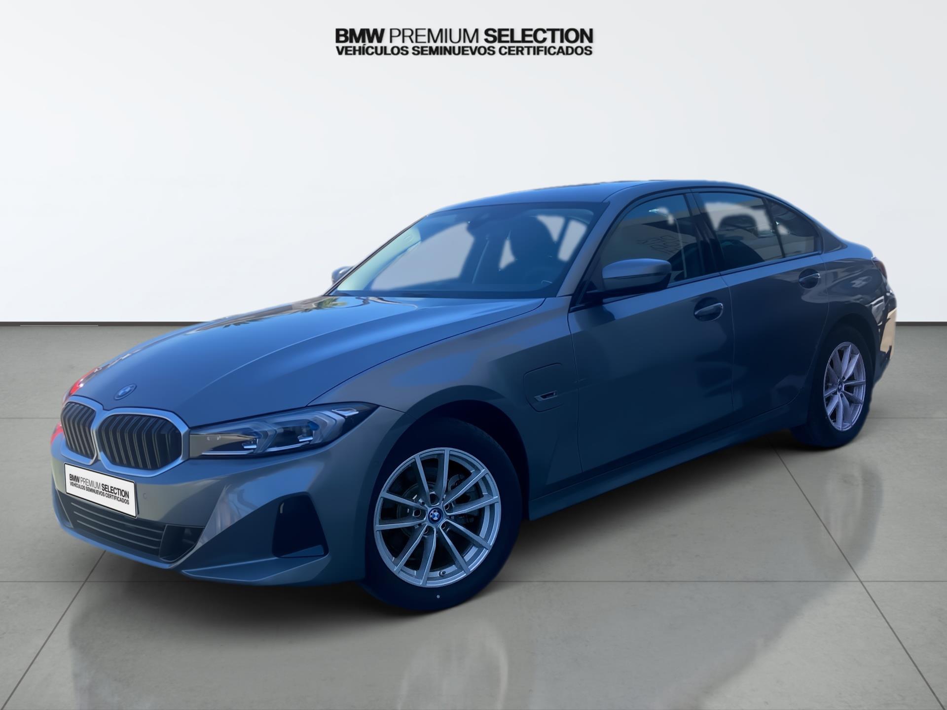 BMW Serie 3 320e color Gris. Año 2024. 150KW(204CV). Híbrido Electro/Gasolina. En concesionario Automotor Costa, S.L.U. de Almería