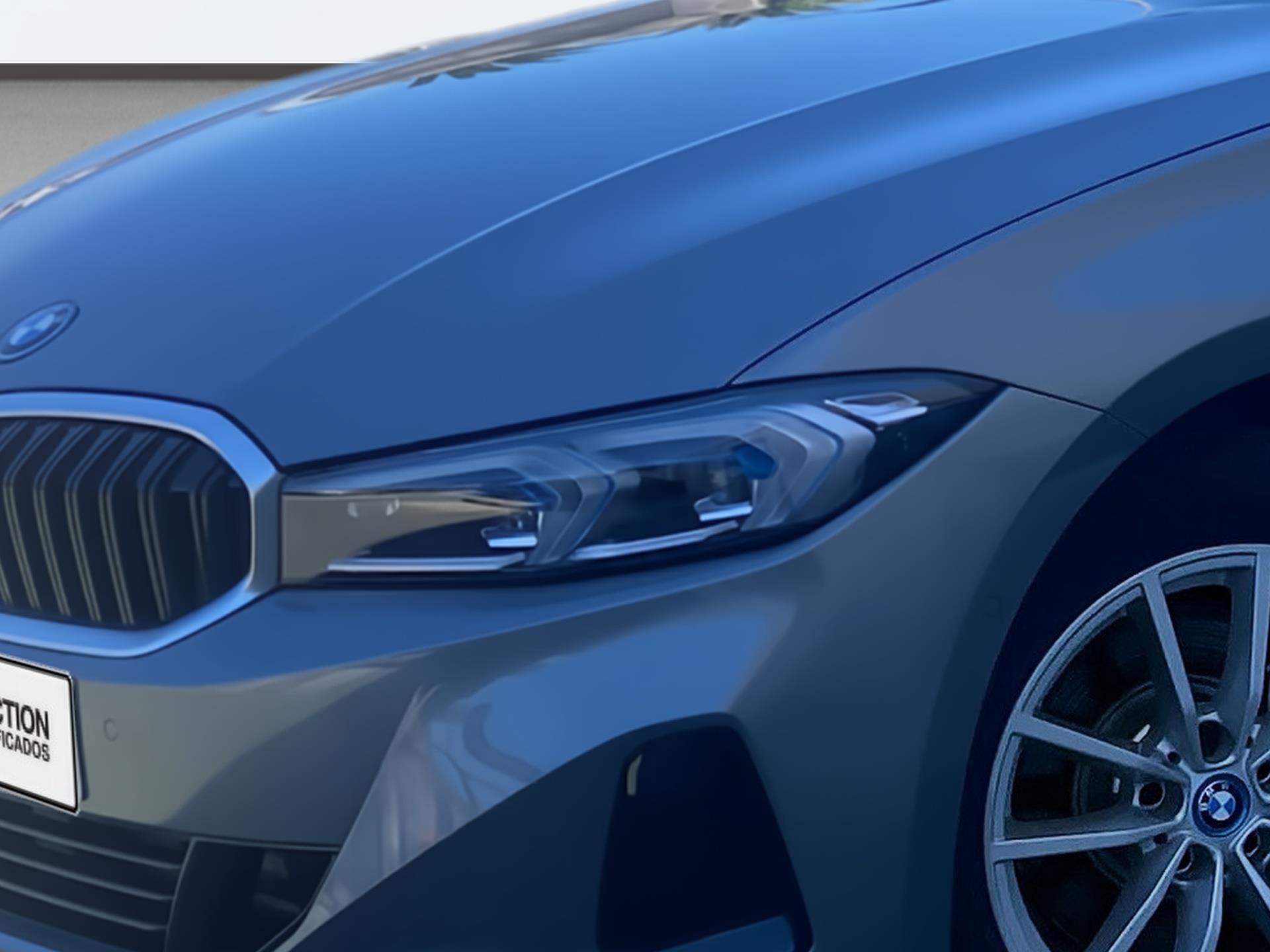 BMW Serie 3 320e color Gris. Año 2024. 150KW(204CV). Híbrido Electro/Gasolina. En concesionario Automotor Costa, S.L.U. de Almería
