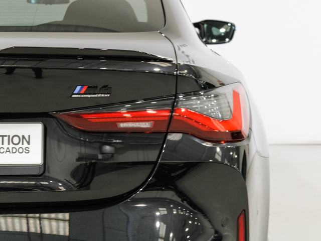 BMW M M4 Coupe Competition color Negro. Año 2023. 375KW(510CV). Gasolina. En concesionario Barcelona Premium - Diagonal de Barcelona