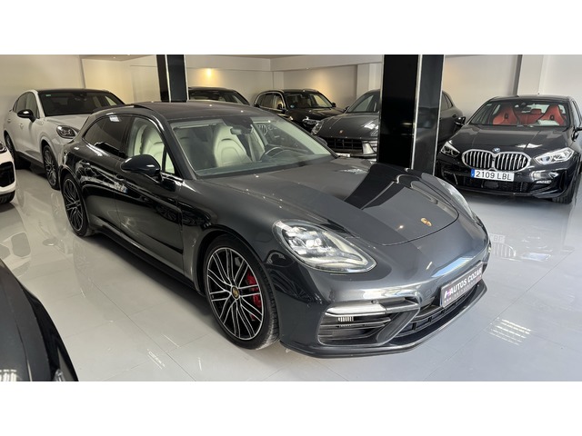 Porsche Panamera Turbo Sport Turismo 404 kW (550 CV)