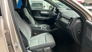 Volvo XC40 T4 PHEV Recharge Core Auto 155 kW (211 CV) - 7 Volvo XC40 T4 Ocasión 155 KW (211CV) - 7