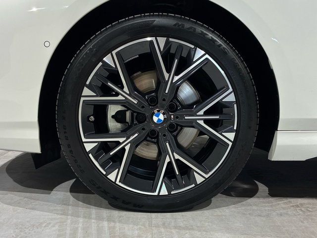 BMW Serie 1 120d color Blanco. Año 2024. 120KW(163CV). Diésel. En concesionario BMW Marcos Automoción de Valencia