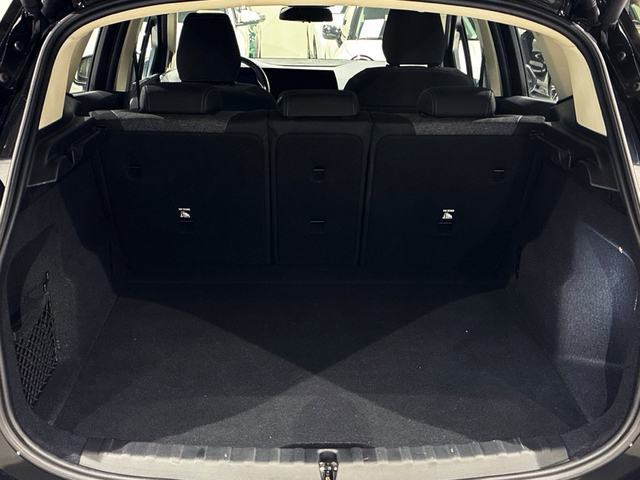 BMW Serie 2 218d Active Tourer color Negro. Año 2024. 110KW(150CV). Diésel. En concesionario BMW Marcos Automoción de Valencia