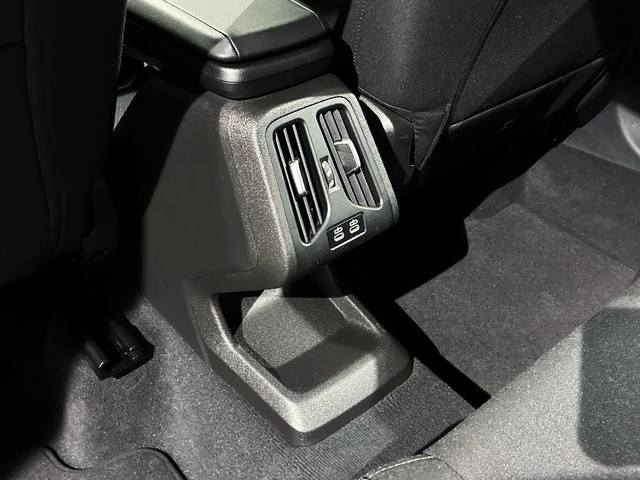 BMW Serie 2 218d Active Tourer color Negro. Año 2024. 110KW(150CV). Diésel. En concesionario BMW Marcos Automoción de Valencia