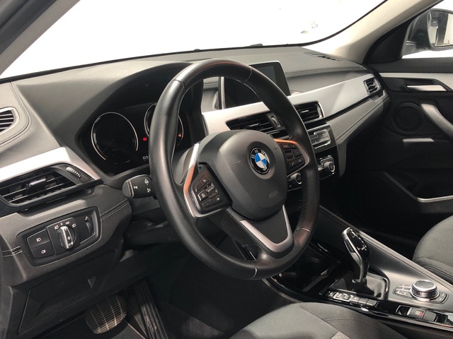 BMW X2 sDrive18i color Negro. Año 2019. 103KW(140CV). Gasolina. En concesionario Auto Premier, S.A. - ALCALÁ DE HENARES de Madrid