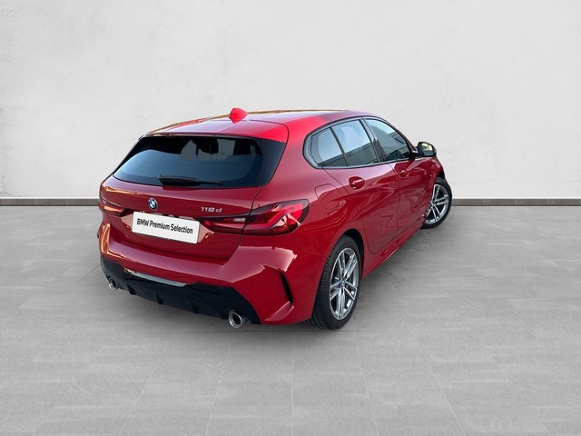 BMW Serie 1 118d color Rojo. Año 2021. 110KW(150CV). Diésel. En concesionario Enekuri Motor de Vizcaya