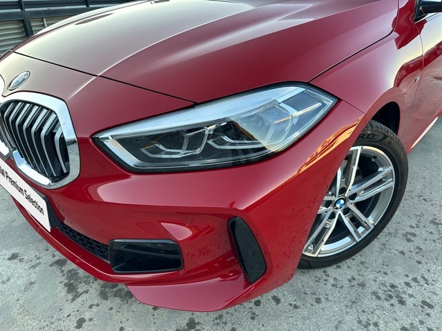 BMW Serie 1 118d color Rojo. Año 2021. 110KW(150CV). Diésel. En concesionario Enekuri Motor de Vizcaya