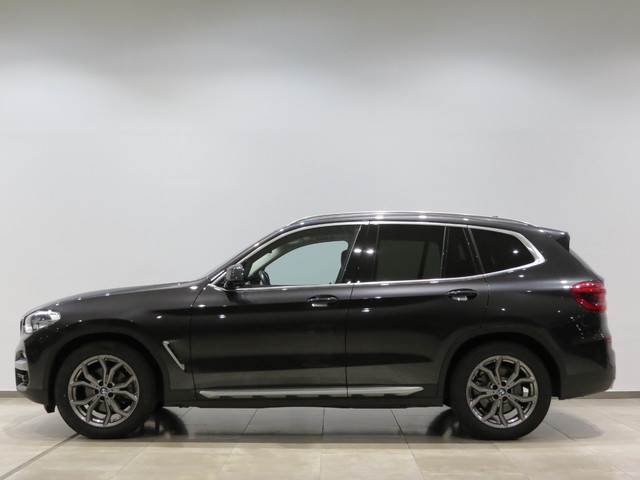 BMW X3 xDrive20d color Gris. Año 2019. 140KW(190CV). Diésel. En concesionario GANDIA Automoviles Fersan, S.A. de Valencia