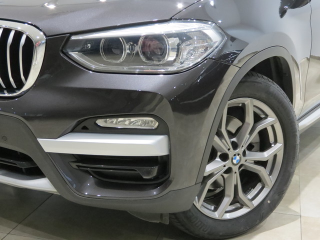 BMW X3 xDrive20d color Gris. Año 2019. 140KW(190CV). Diésel. En concesionario GANDIA Automoviles Fersan, S.A. de Valencia