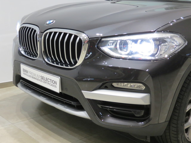 BMW X3 xDrive20d color Gris. Año 2019. 140KW(190CV). Diésel. En concesionario GANDIA Automoviles Fersan, S.A. de Valencia