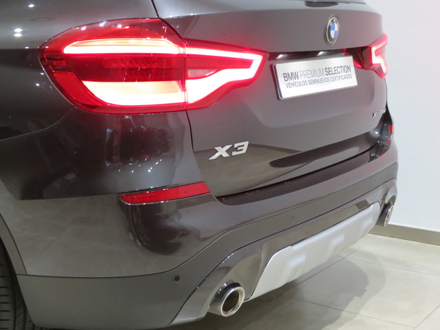 BMW X3 xDrive20d color Gris. Año 2019. 140KW(190CV). Diésel. En concesionario GANDIA Automoviles Fersan, S.A. de Valencia