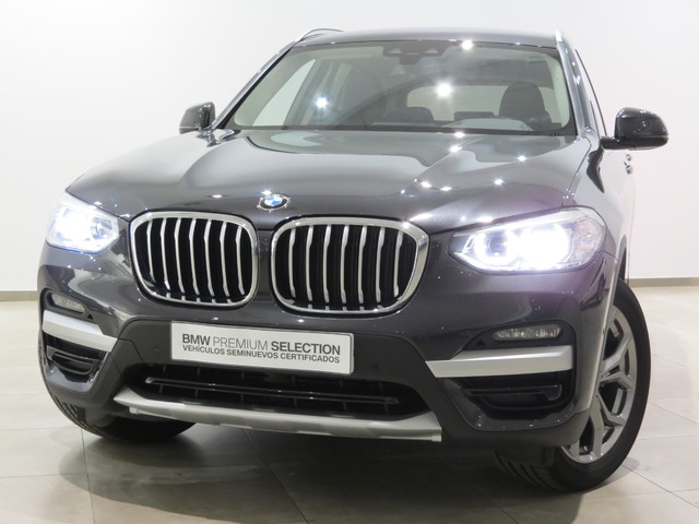 BMW X3 xDrive20d color Gris. Año 2019. 140KW(190CV). Diésel. En concesionario GANDIA Automoviles Fersan, S.A. de Valencia