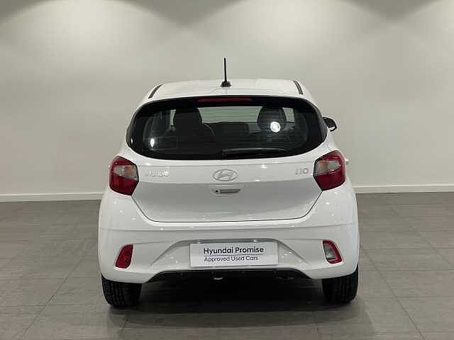 Hyundai i10 1.0 - 7