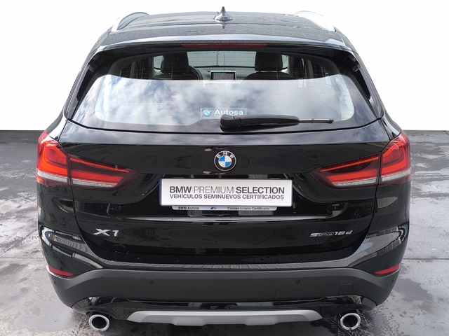 BMW X1 sDrive18d color Negro. Año 2020. 110KW(150CV). Diésel. En concesionario Automóviles Oviedo S.A. de Asturias