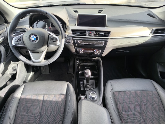 BMW X1 sDrive18d color Negro. Año 2020. 110KW(150CV). Diésel. En concesionario Automóviles Oviedo S.A. de Asturias