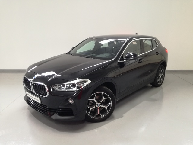 BMW X2 sDrive18i color Negro. Año 2019. 103KW(140CV). Gasolina. En concesionario Adler Motor S.L. TOLEDO de Toledo