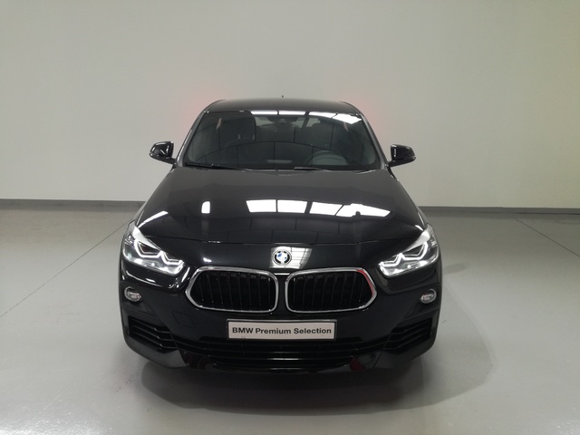 BMW X2 sDrive18i color Negro. Año 2019. 103KW(140CV). Gasolina. En concesionario Adler Motor S.L. TOLEDO de Toledo