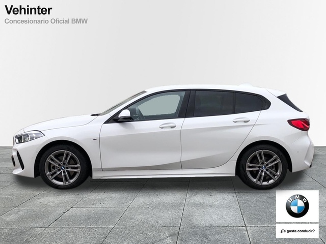 BMW Serie 1 118d color Blanco. Año 2024. 110KW(150CV). Diésel. En concesionario Vehinter Getafe de Madrid