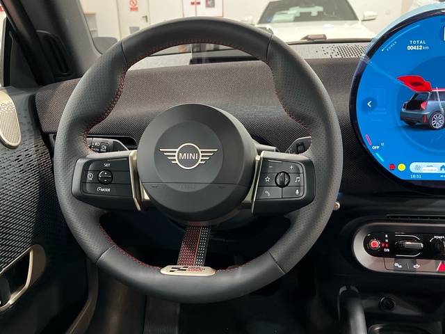 fotoG 12 del MINI MINI 3 Puertas Cooper SE 160 kW (218 CV) 218cv Eléctrico del 2024 en Murcia