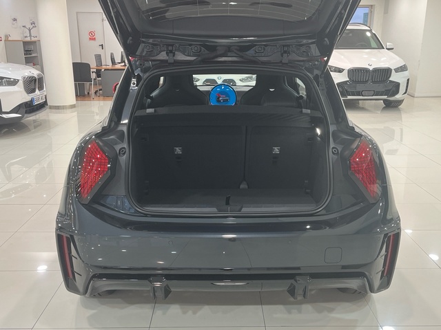 fotoG 16 del MINI MINI 3 Puertas Cooper SE 160 kW (218 CV) 218cv Eléctrico del 2024 en Murcia